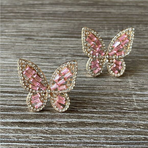 Pink stone butterfly stud A47 - Picture 2 of 5